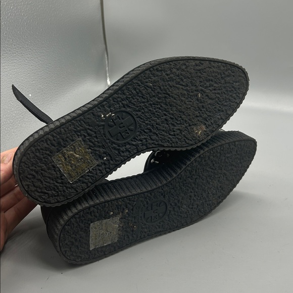 T.U.K. Pointed Studded Sandals Sz 6 - Picture 9 of 9